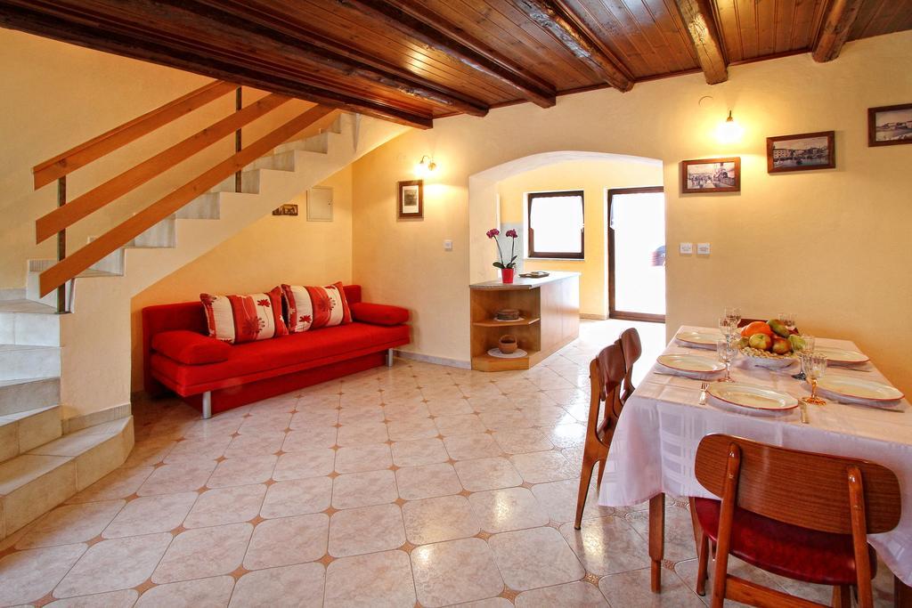 Holiday Home Marko Funtana Exterior foto