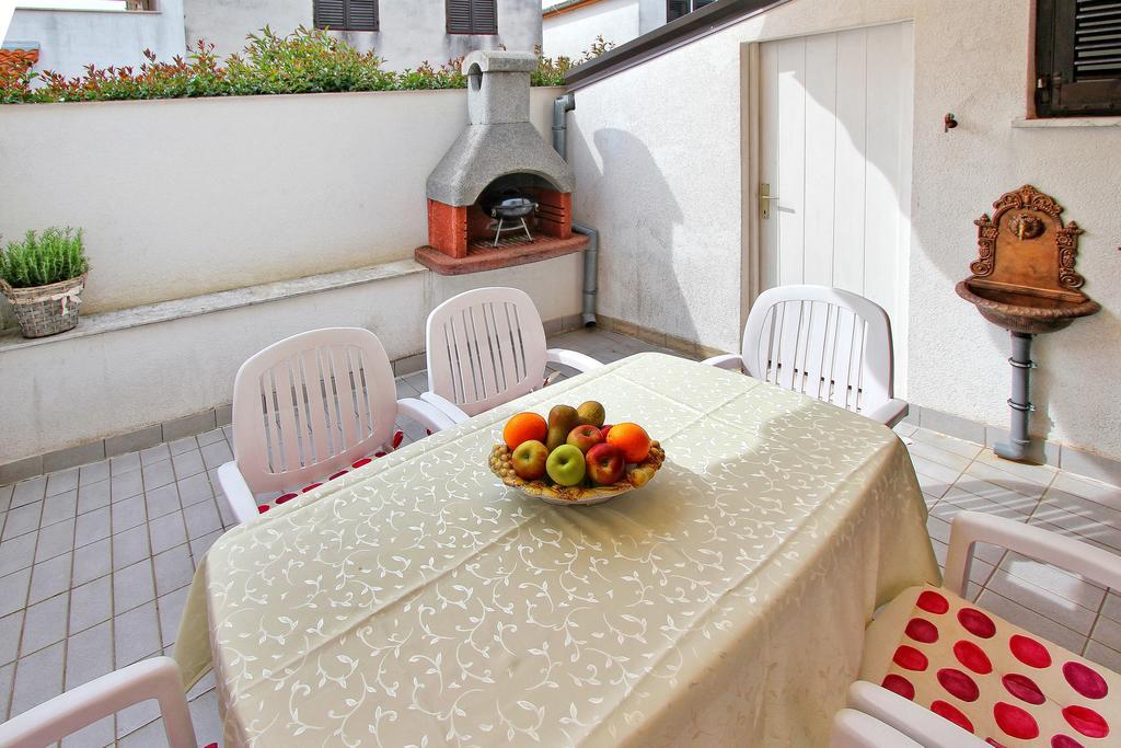 Holiday Home Marko Funtana Exterior foto