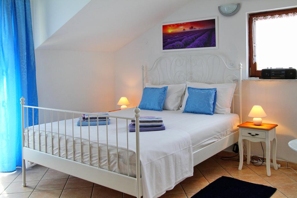 Holiday Home Marko Funtana Exterior foto